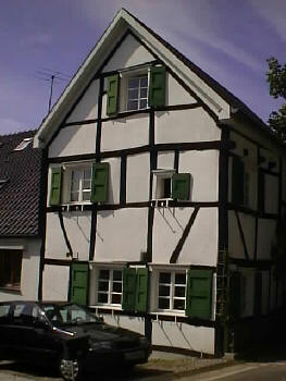 Fachwerkhaus, Biesenbach 33