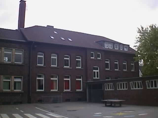Schule Dhünnberg