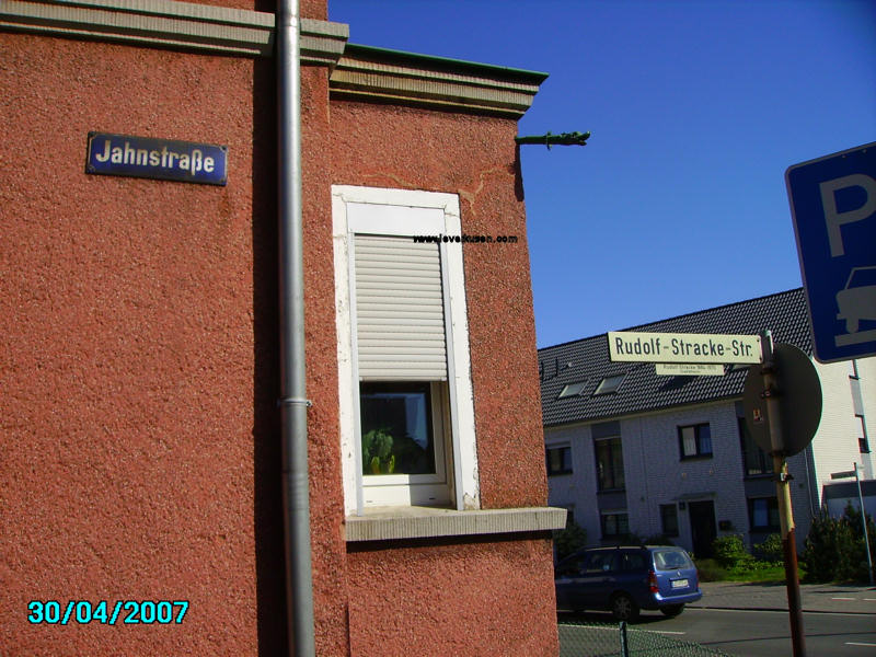 Foto der Rudolf-Stracke-Str.: Straßenschild ehemalige Jahnstr.