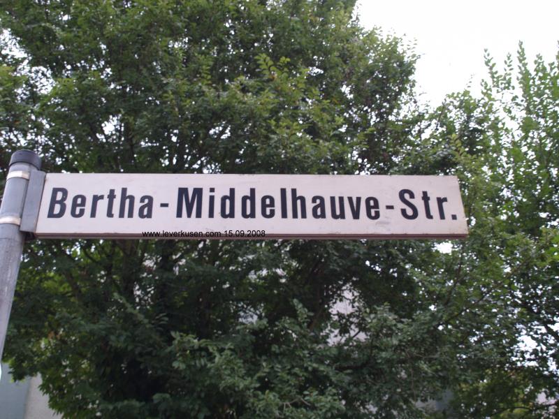 Foto der Bertha-Middelhauve-Str.: Straßenschild Bertha-Middelhauve-Straße