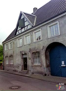 Haus Wirtz (Zollhof Rheindorf)