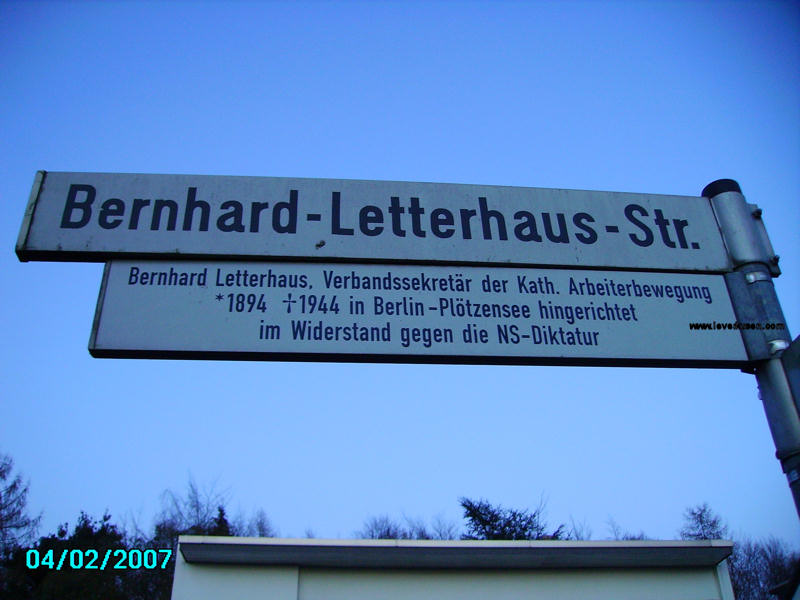 Foto der Bernhard-Letterhaus-Str.: Straßenschild Bernhard-Letterhaus-Straße