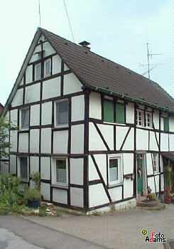 Fachwerkdoppelhaus, Burscheider Str. 408