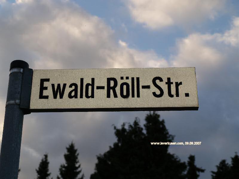 Straßenschild Ewald-Röll-Str.