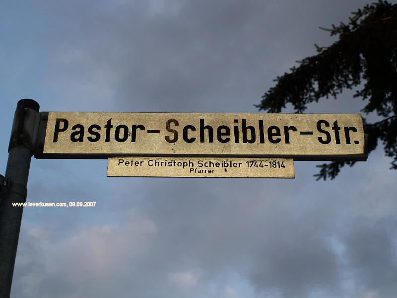 Foto der Pastor-Scheibler-Str.: Straßenschild Pastor-Scheibler-Str.