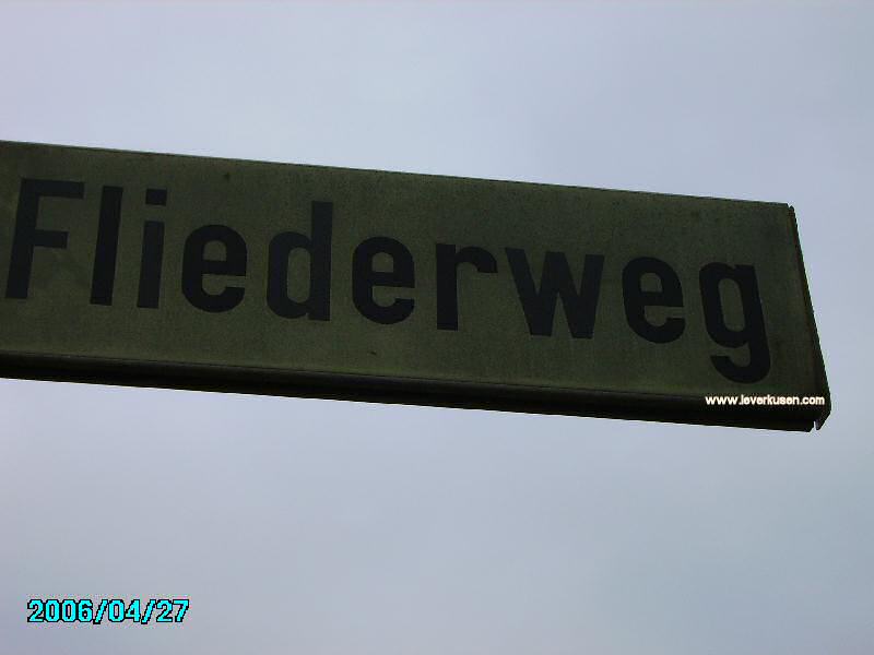 Straßenschild Fliederweg