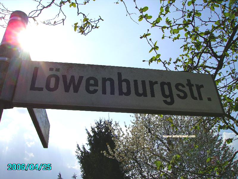 Foto der Löwenburgstr.: Straßenschild Löwenburgstraße