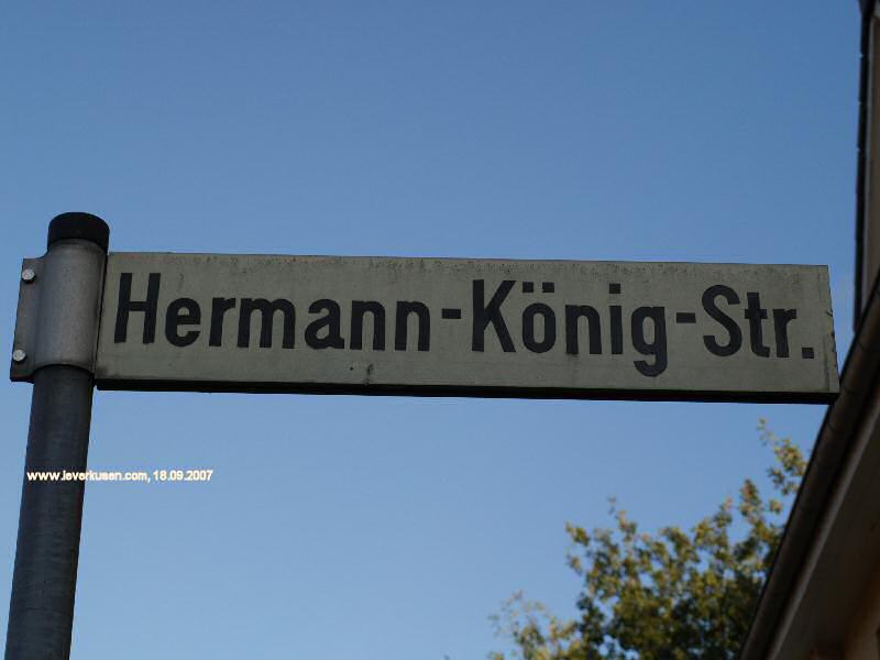 Straßenschild Hermann-König-Str.