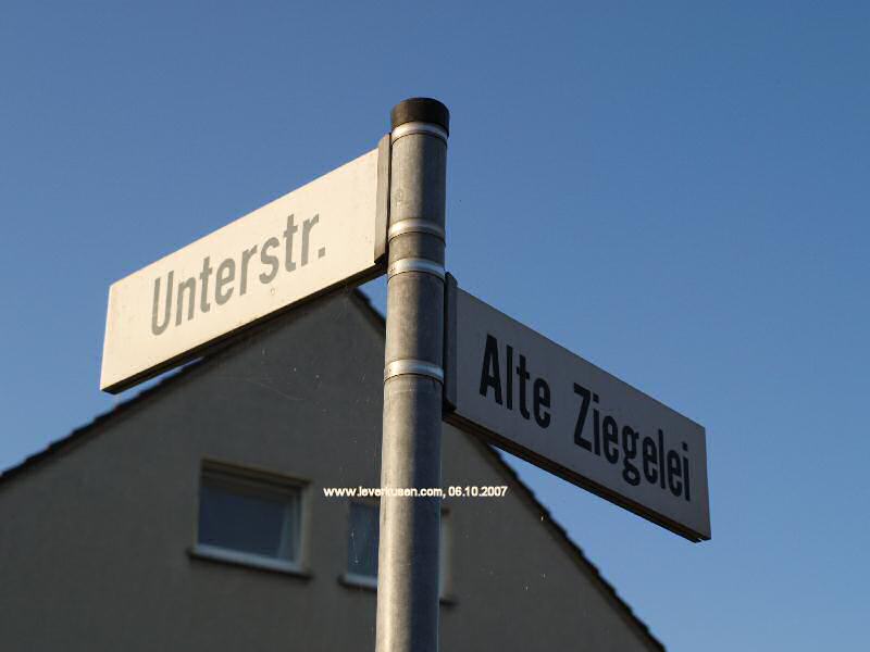 Foto der Alte Ziegelei: Straßenschild Alte Ziegelei