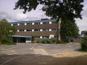 Katholische Grundschule Burgweg (20 k)