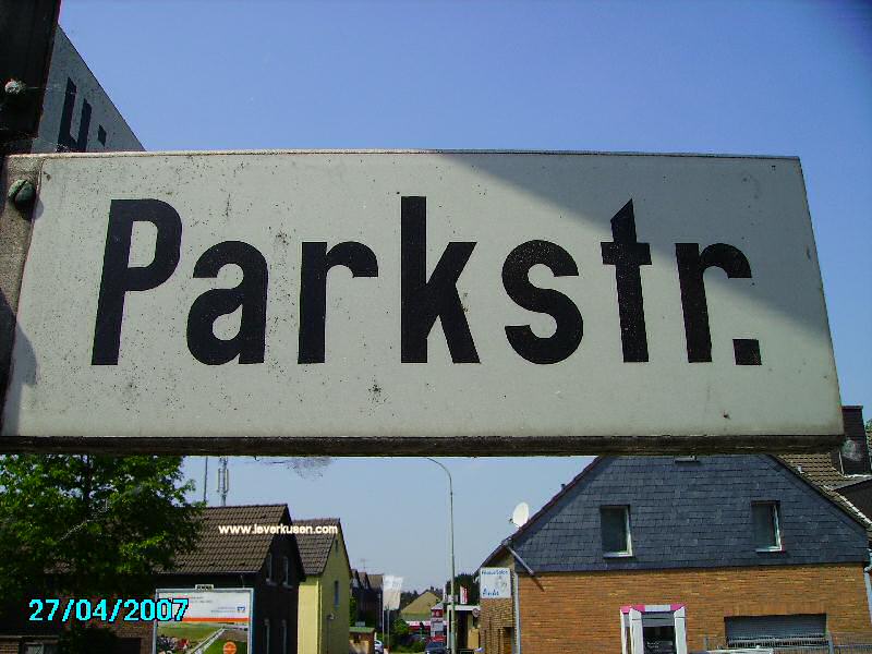 Straßenschild Parkstraße