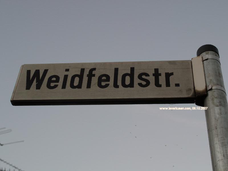 Foto der Weidfeldstr.: Straßenschild Weidfeldstr.