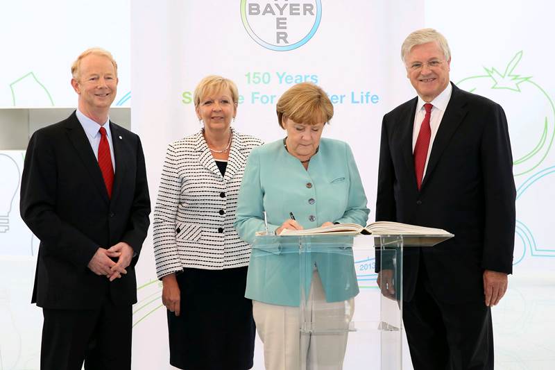Dekkers, Kraft, Merkel und Wenning