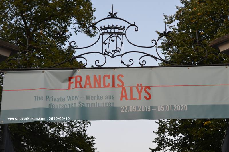 Francis Alys, Banner